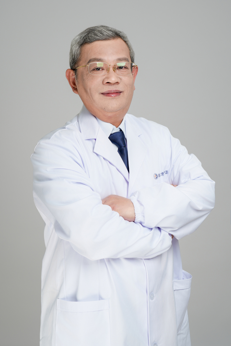 國家表彰|桂林市中醫(yī)醫(yī)院乳腺科主任卓睿榮獲“全國衛(wèi)生健康系統(tǒng)先進工作者”稱號